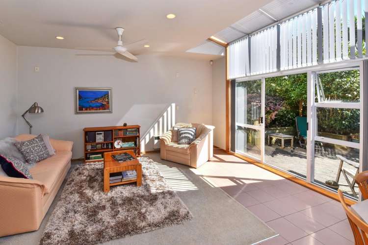 19 Kuripaka Crescent The Gardens_4