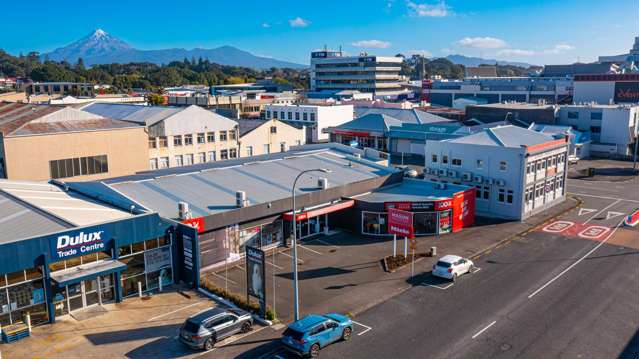 Prime Gill Street retail showroom
