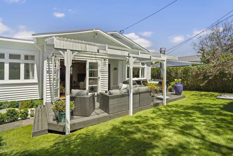 104 Owairaka Avenue_0