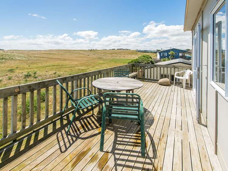 29 Nukumaru Parade Waiinu Beach_6