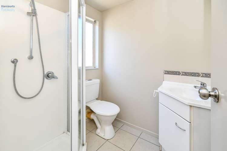 2 Carisbrook Crescent Papakura_13