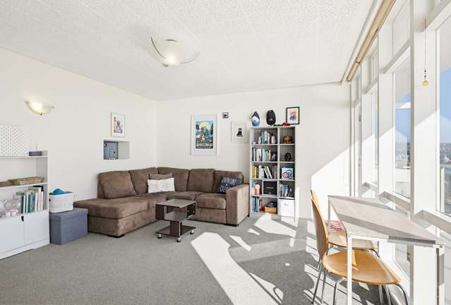 6B/19 Maida Vale Road Roseneath_2