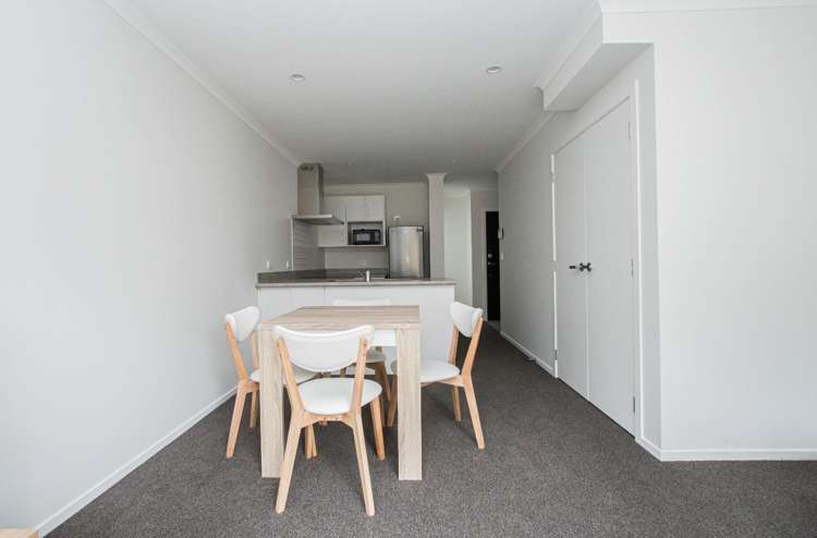 7/17 Lyon Street 1067_10