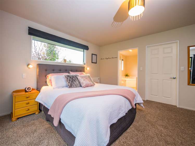 3 Azalea Close Templeton_10