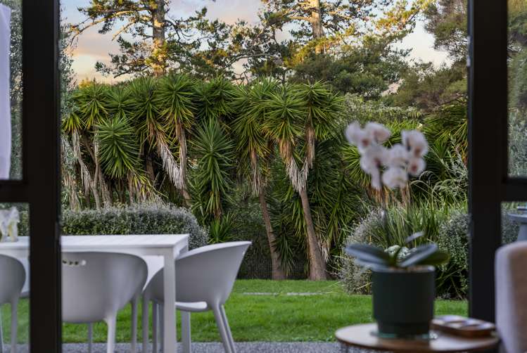 33 Roland Road Greenhithe_13