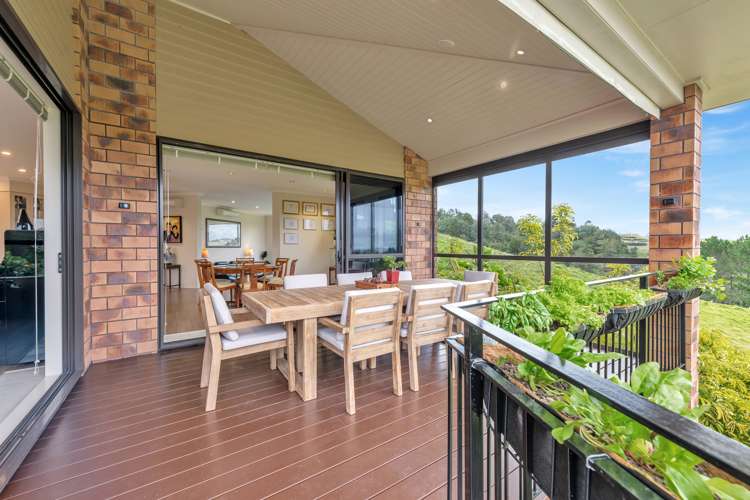 646 Redoubt Road Flat Bush_11