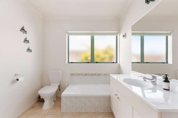 160 Pacific View Road Papamoa_14