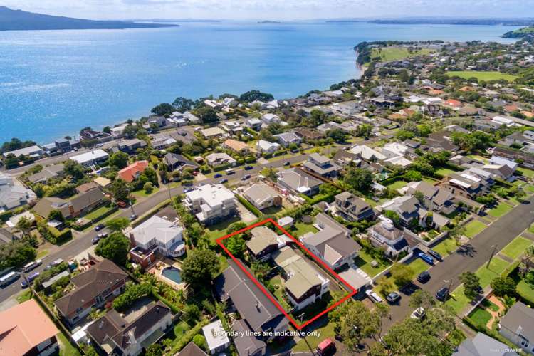 1/24 Hemi Street Narrow Neck_13