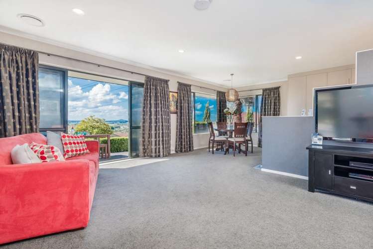 14 Libnai Avenue Clover Park_9