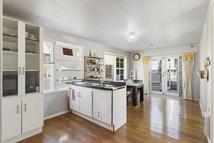 101 Oaktree Avenue Browns Bay_16