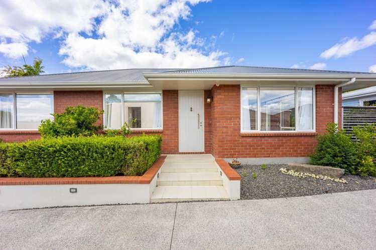 77 Red Beach Road_1