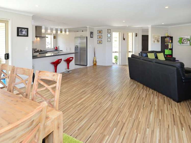 275 Whangaparaoa Road Red Beach_8