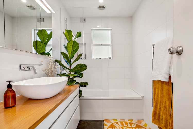 14 Mariana Place Glen Eden_9