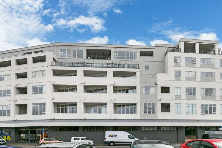 214/107 Thorndon Quay Pipitea_8