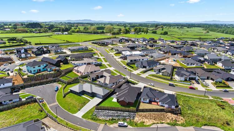 16 Waireka Road Rototuna North_18