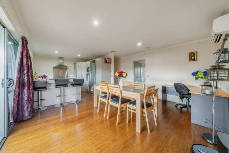 2 Fraser Colman Grove Wainuiomata_9