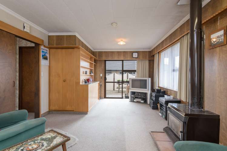 2 Andrew Street Stoke_12