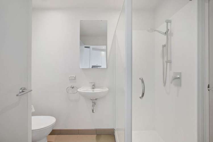 13C/156 Vincent Street City Centre_11