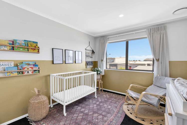 16 Tippet Crescent Wigram_13