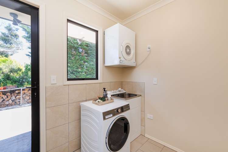 7 Sherwill Street East Feilding_18