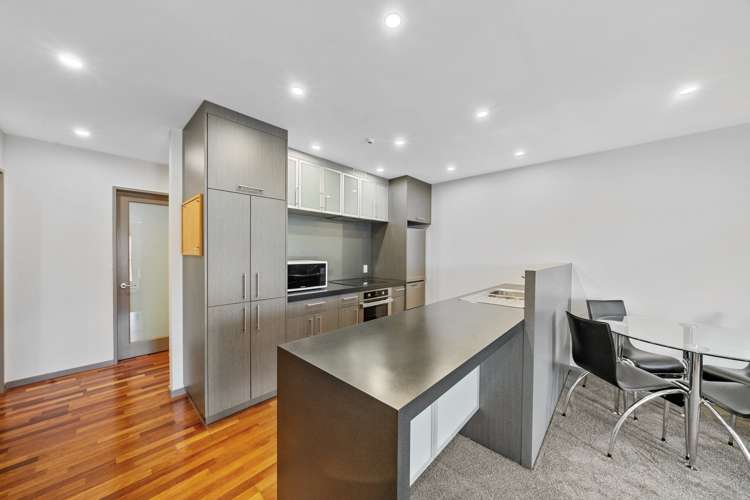 6/208 Jackson Street Petone Lower Hutt City Houses for Sale One