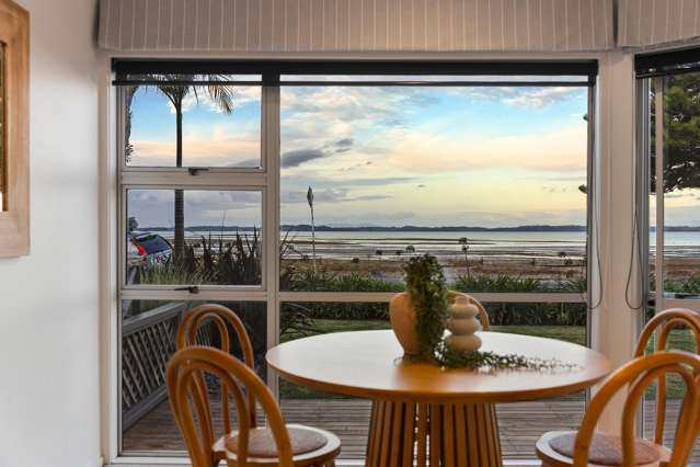 A/5 The Esplanade Eastern Beach_4