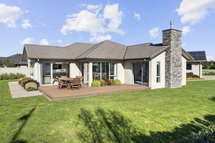 19 Alan Livingston Drive Cambridge_32