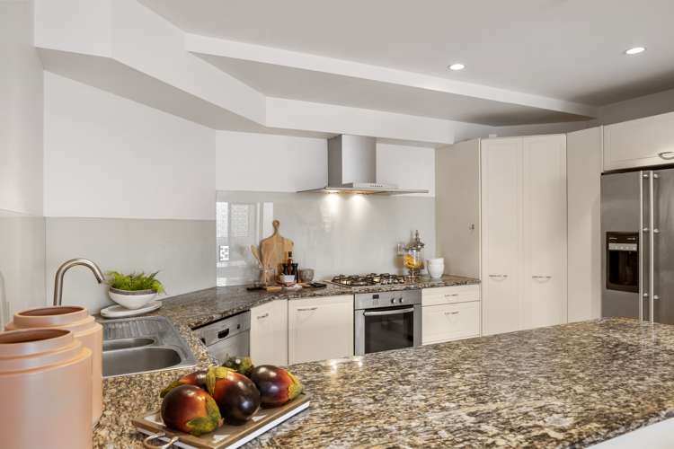 1b/27 George Street Newmarket_27