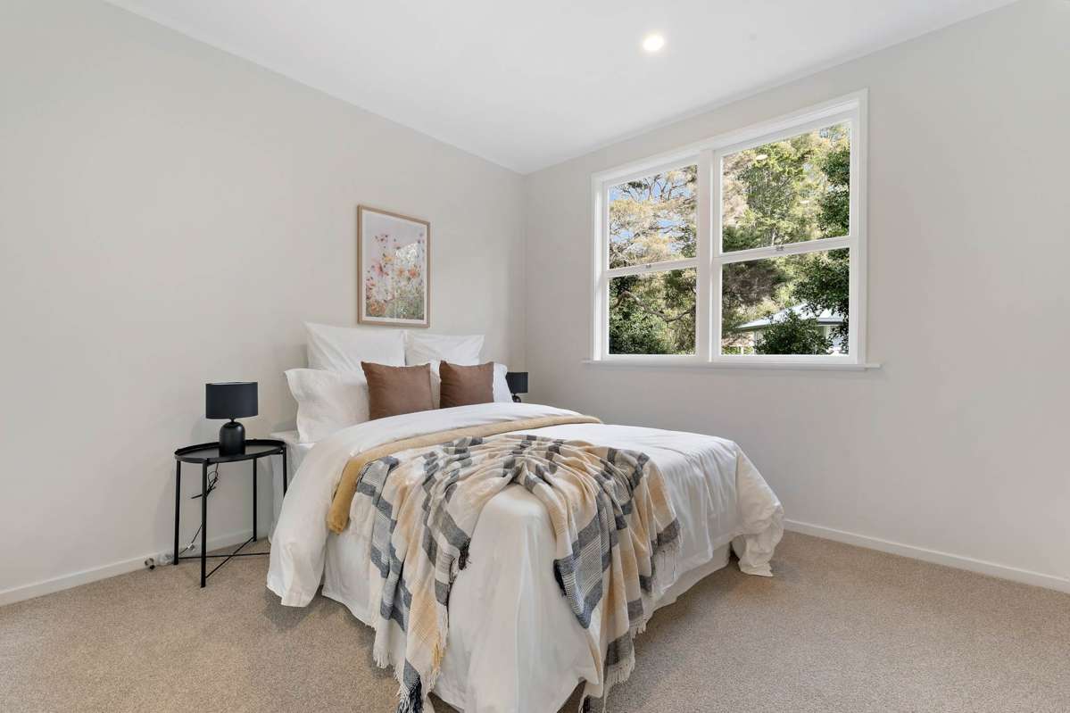 35 Martin Crescent_5