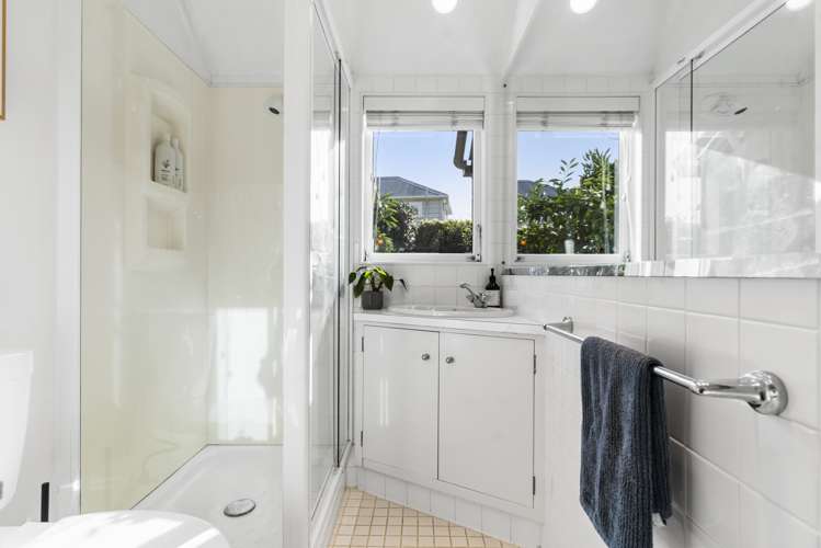 2/107 Orakei Road Remuera_15