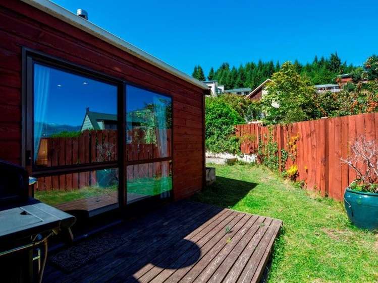 22b Watts Road Fernhill/Sunshine Bay_15