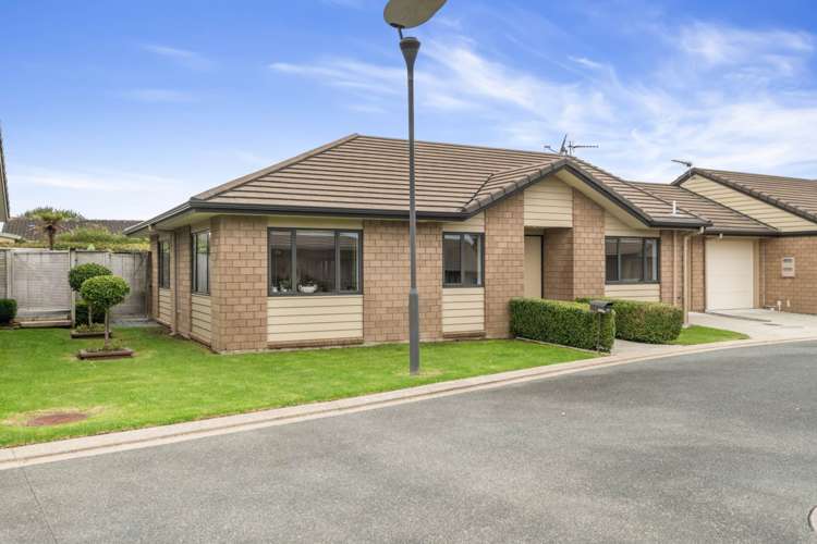 34 Royalle Mews Botany Downs_14