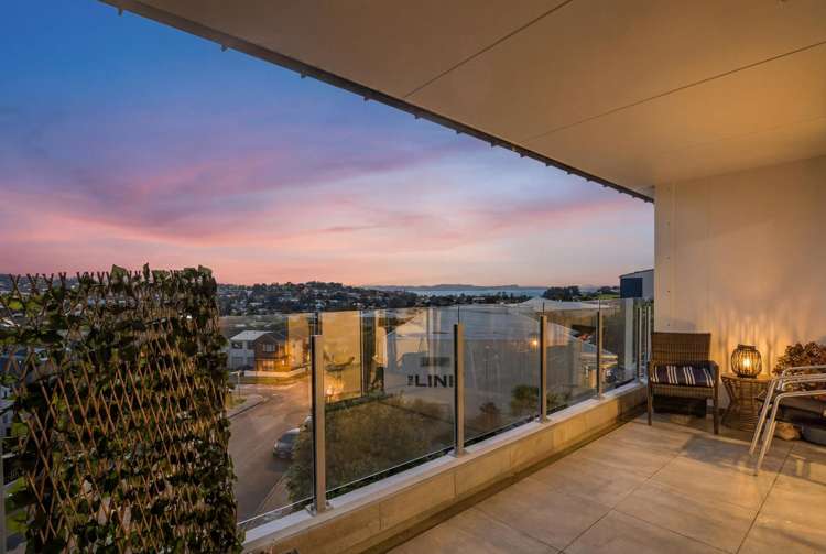 323/17 Link Crescent Stanmore Bay_16