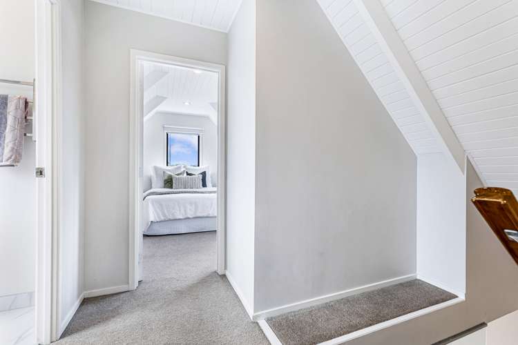 2/12 Neil Avenue Te Atatu Peninsula_11