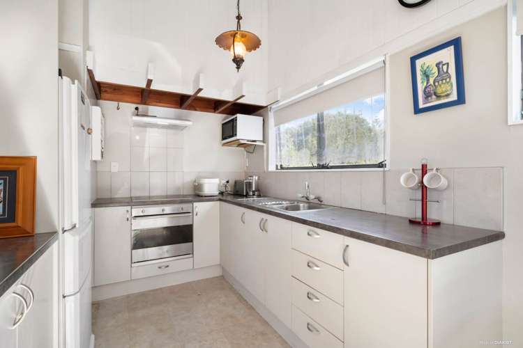 1/10 Heather Place Sunnynook_5