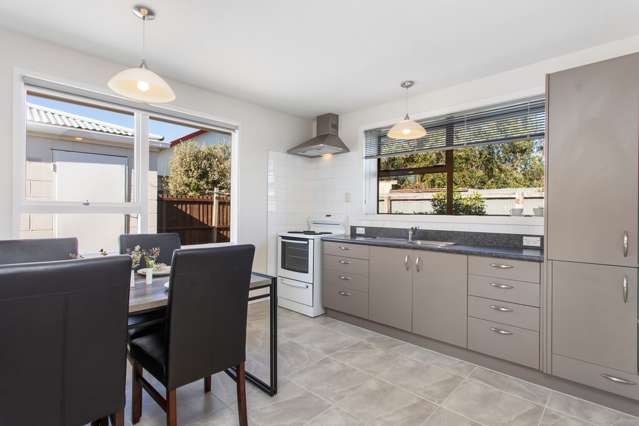 1/161 Beach Road North New Brighton_3