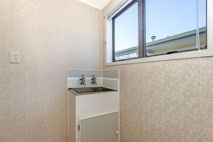 319 Stout Street Riverdale_14