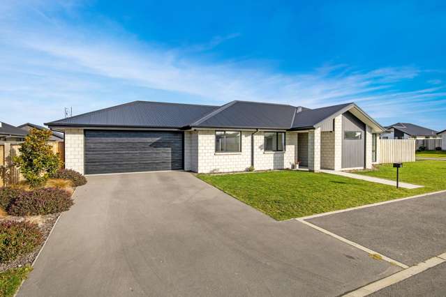 Modern & Functional Family Living