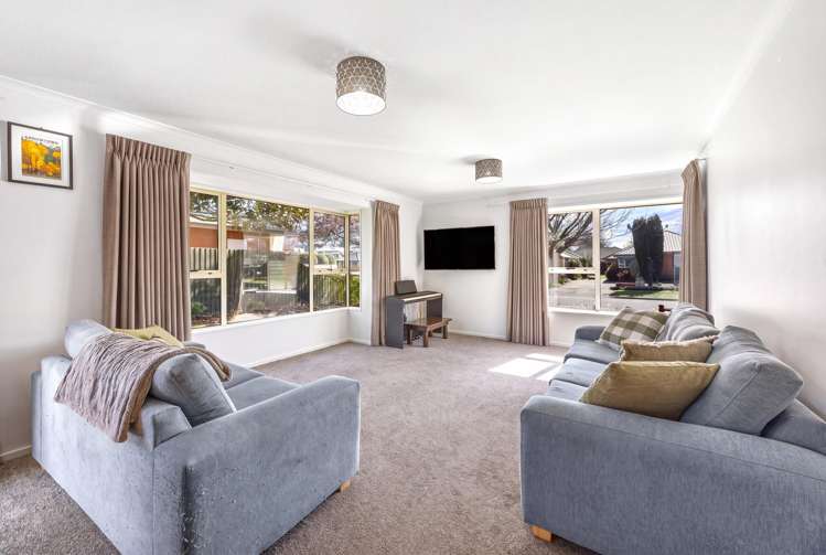 45 Showgate Avenue Sockburn_6