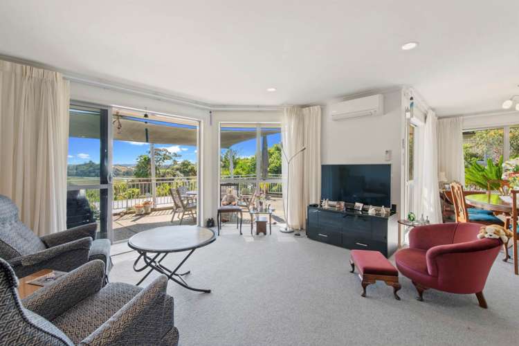 68 Rivervale Grove Stanmore Bay_2