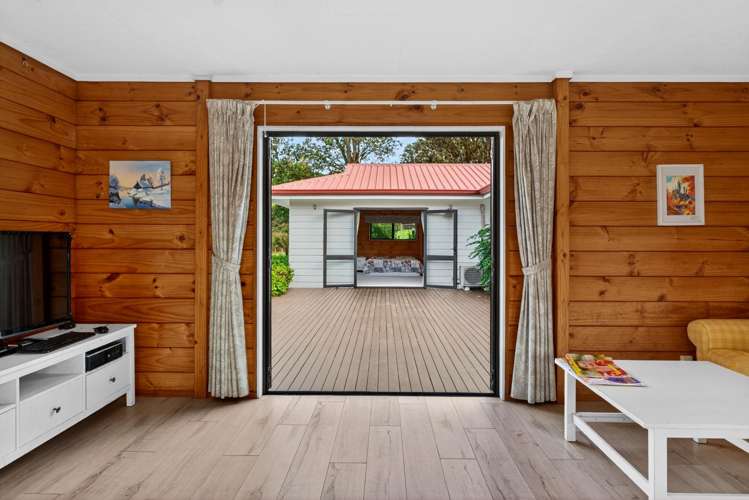 178 Valley Road Waimauku_10