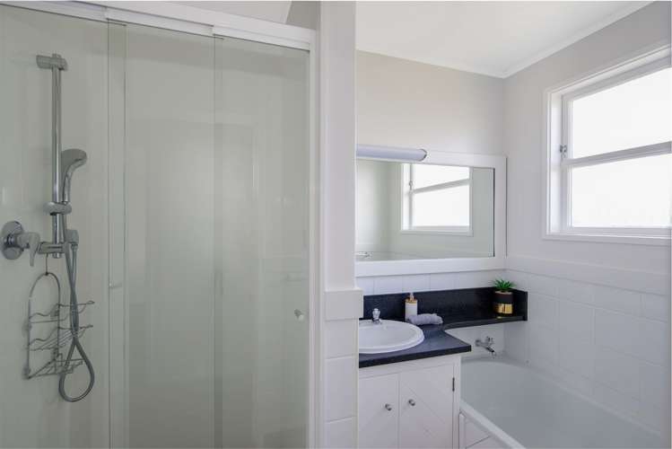 18 Fairburn Grove Johnsonville_18