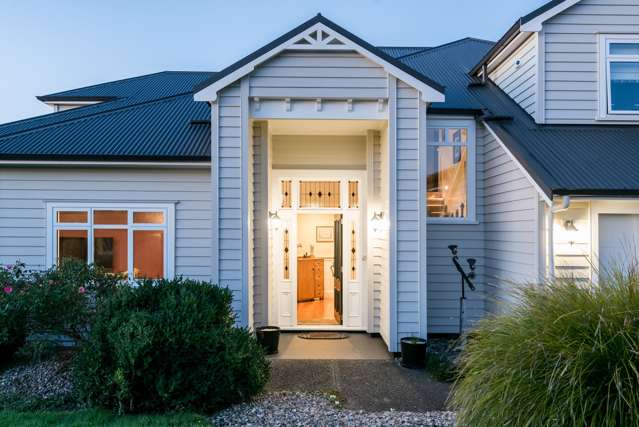 8 Mangerton Lane East Tamaki Heights_1