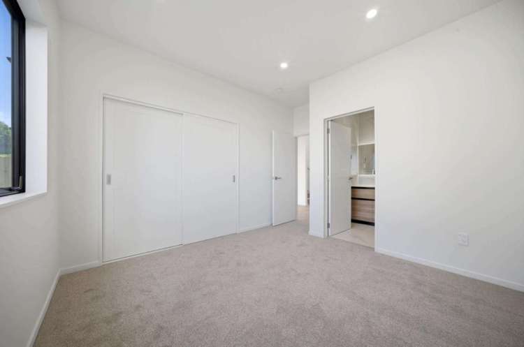 6 Stableford Crescent Opaheke_15