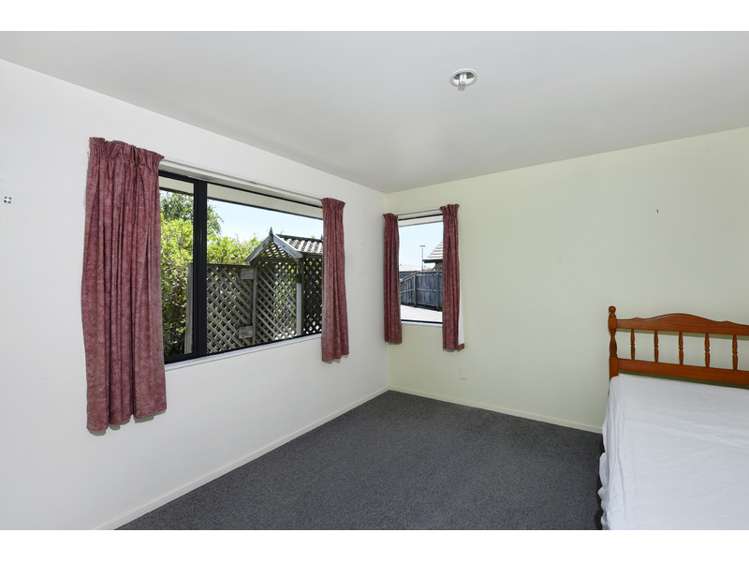 16 Holcroft Place Stoke_10