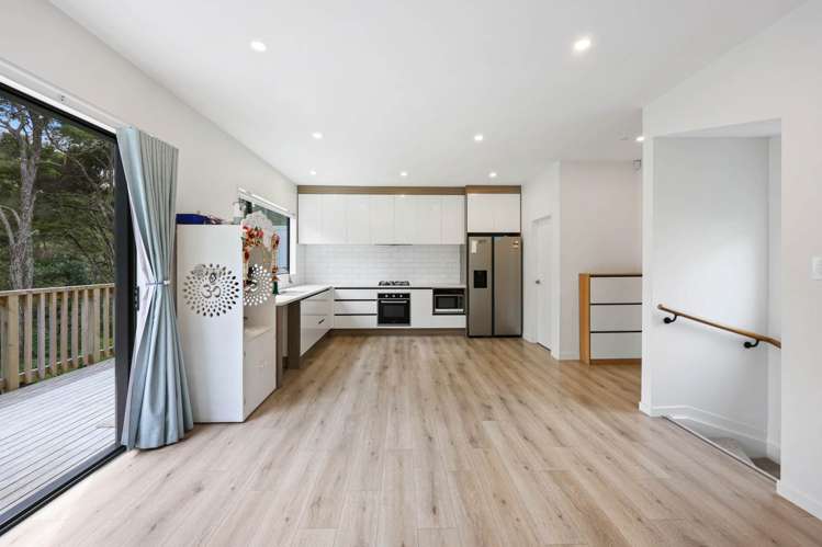 1/22 Spinella Drive Bayview_9