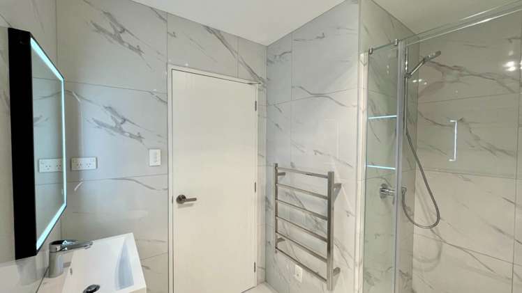 3/9 Flanshaw Road Te Atatu South_11