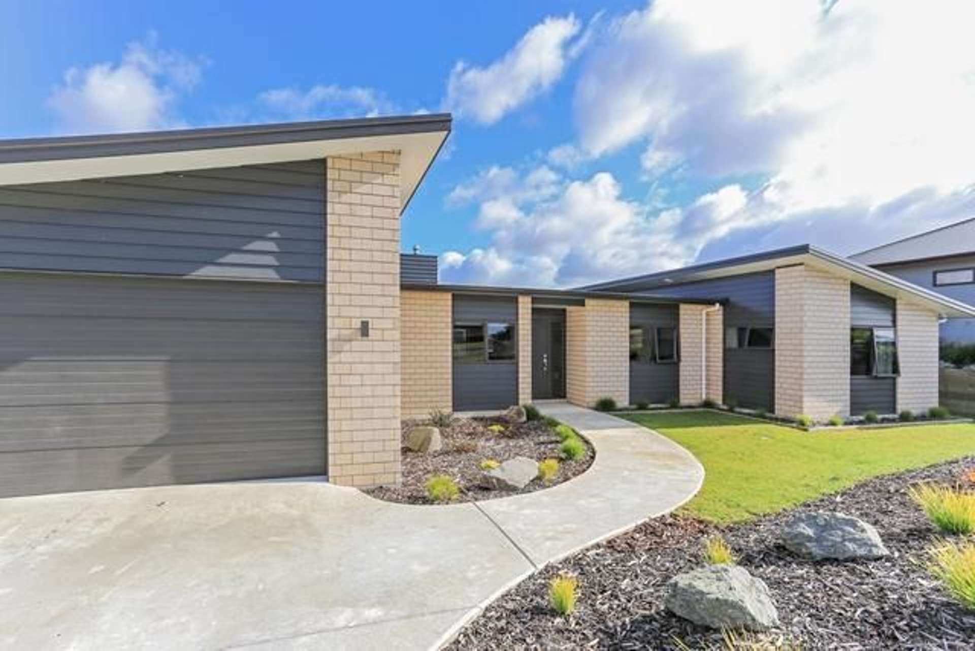 8 Lynley Park Drive Omokoroa_0