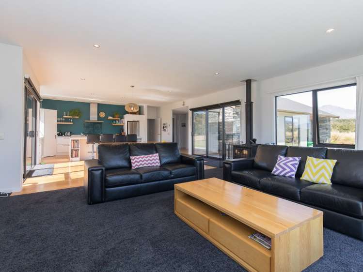 21 Hikuwai Drive Albert Town_6