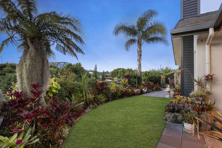 21 Bridgewater Way Pyes Pa_13